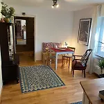 Wald & Wiesen Im Bergischen Land - Urlaub, Koeln, Messe & Geschaeftsreise Apartment