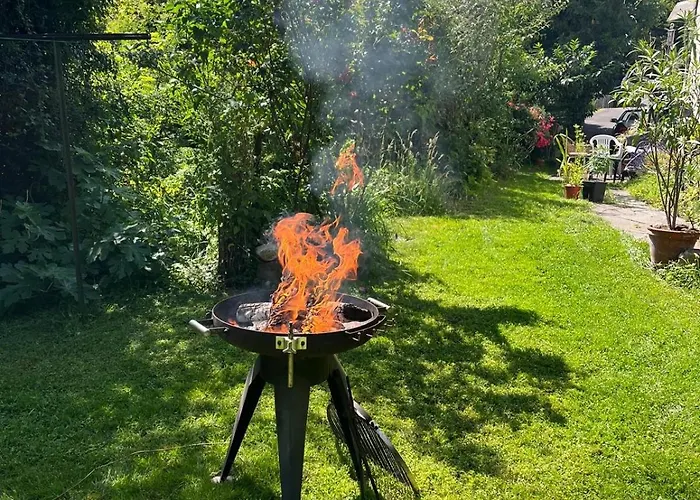 Wald & Wiesen Im Bergischen Land - Urlaub, Koeln, Messe & Geschaeftsreise Appartement
